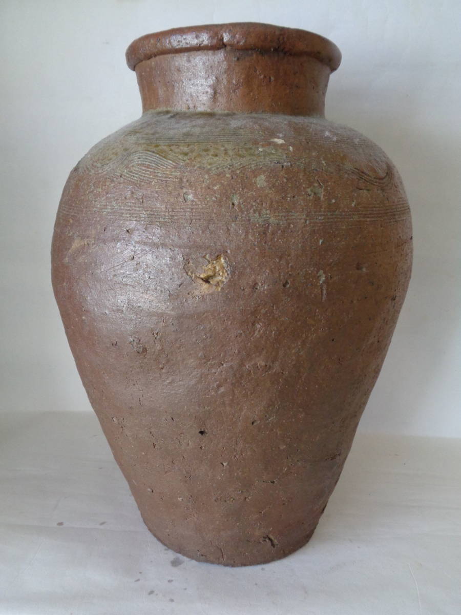古備前 櫛描き直線波状文大壷（玉縁） 鎌倉～室町時代（1540