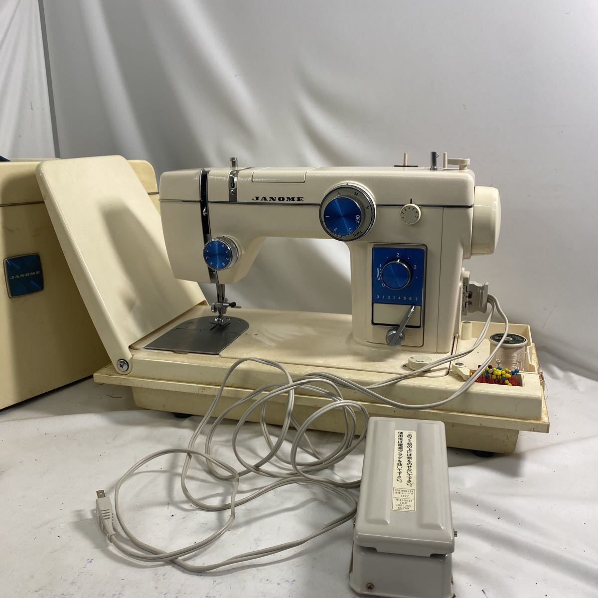 K210-043 ジャンク扱い現状品 JANOME ジャノメ ミシン MODEL 804 通電のみ確認済み 汚れ有
