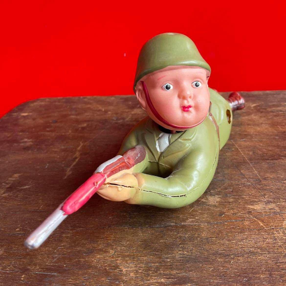 当時物＊セルロイド製 ＊戦闘服を着た兵隊＊ゼンマイ人形(ブリキ