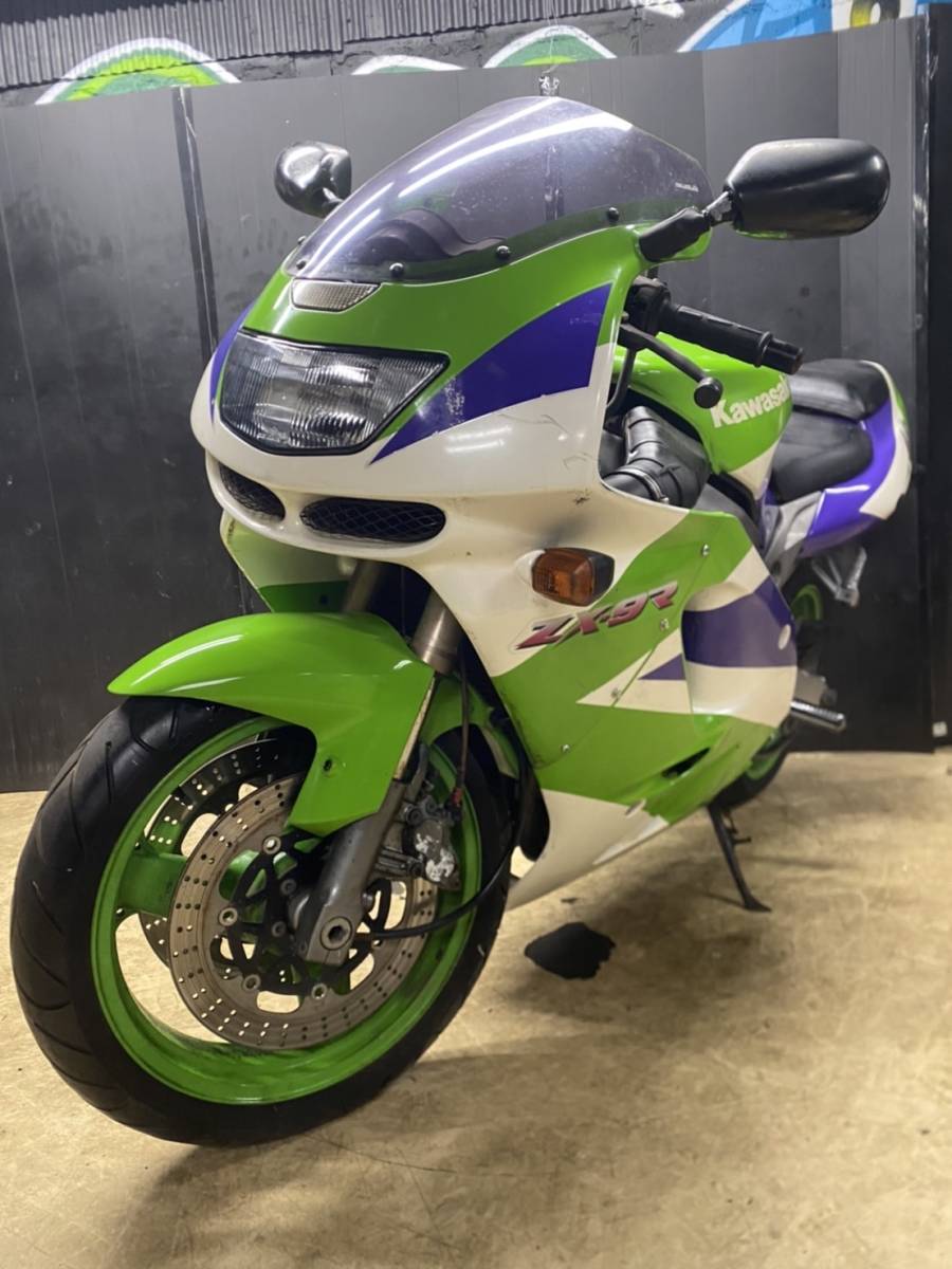 最強ZX-9RはCBR900RRに真っ向勝負を挑んだ！このバイクに注目 カワサキ