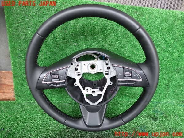 1UPJ-97767855]ジムニー(JB64W)ステアリングホイール 中古