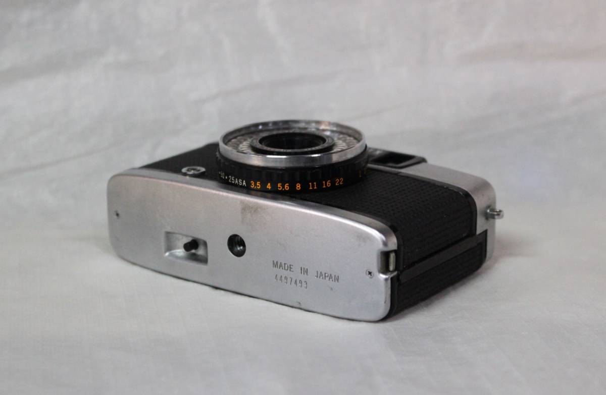 オリンパス ペン OLYMPUS-PEN EE3 ハーフサイズカメラ フィルムカメラ