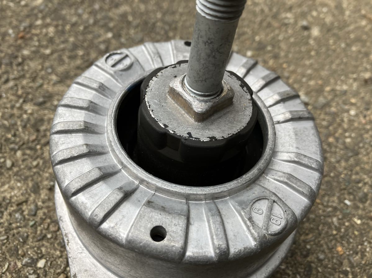 ポルシェ ボクスター ミッションマウント 986_7