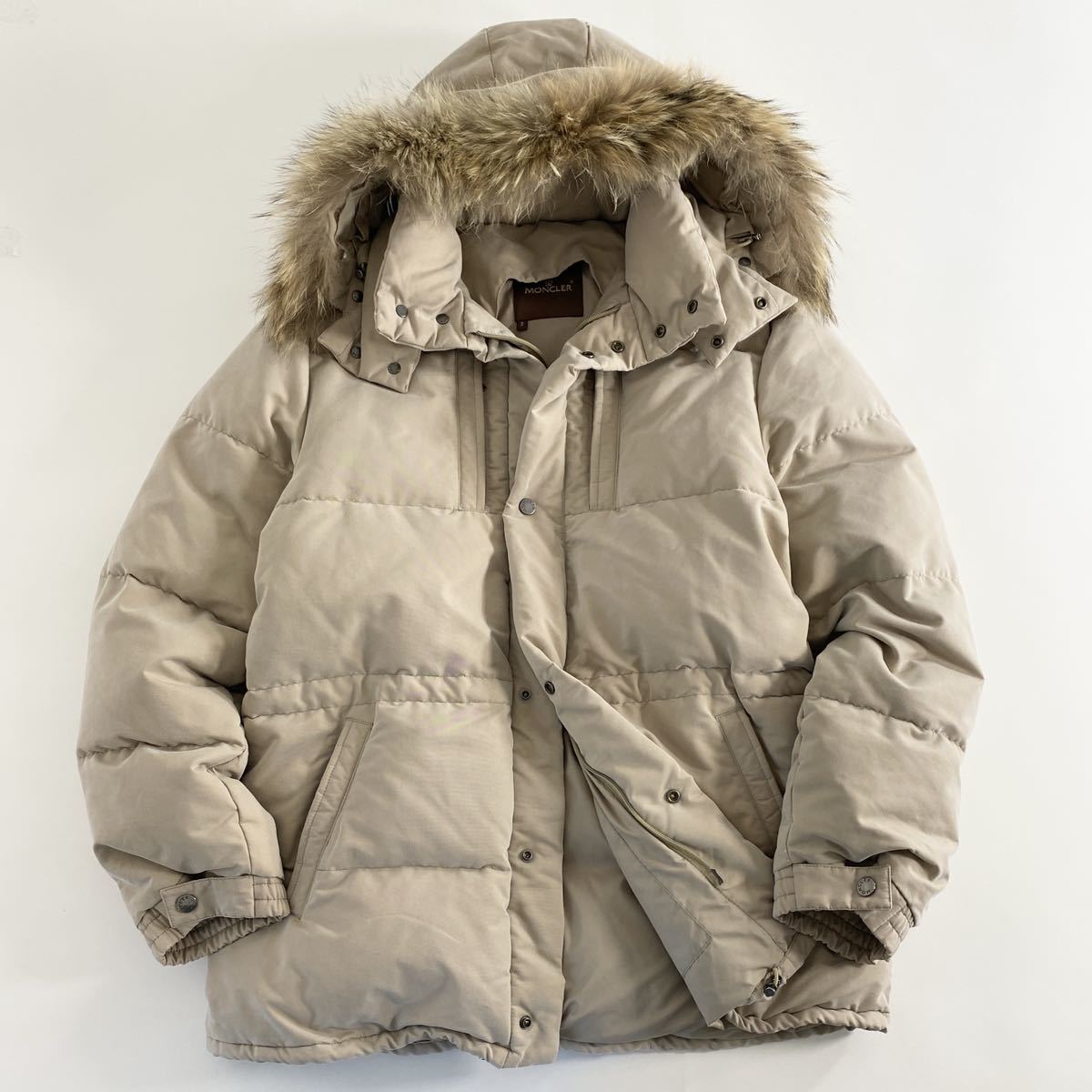 希少 MONCLERモンクレール 45j21 MONCLER モンクレール 茶タグ