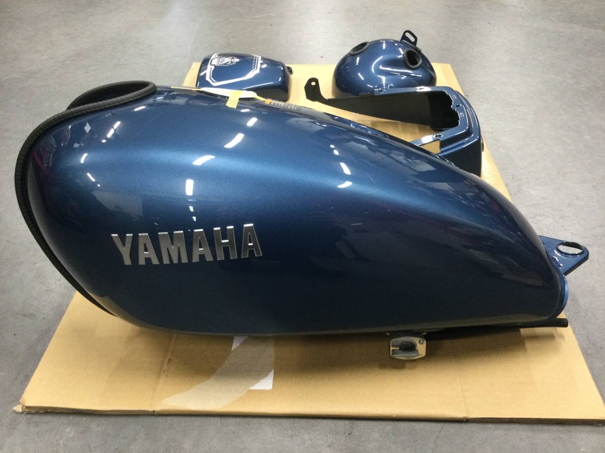YAMAHA / SR400FI / 純正 / 外装セット / タンク / サイドカバー 