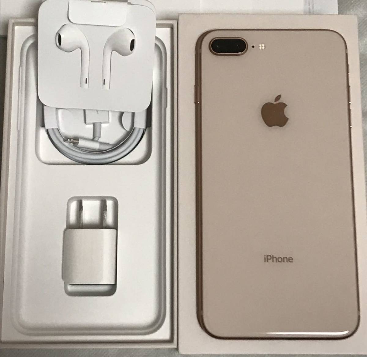 美品100%】SIMフリーiPhone8 Plus iPhone8plus 64GB gold アイフォン8