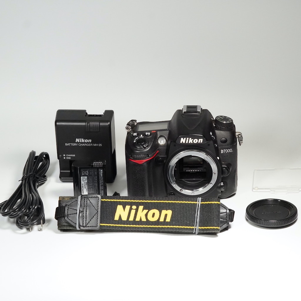 Nikon D7000 18-55VR標準ズームレンズセット 】レンズキット d7000