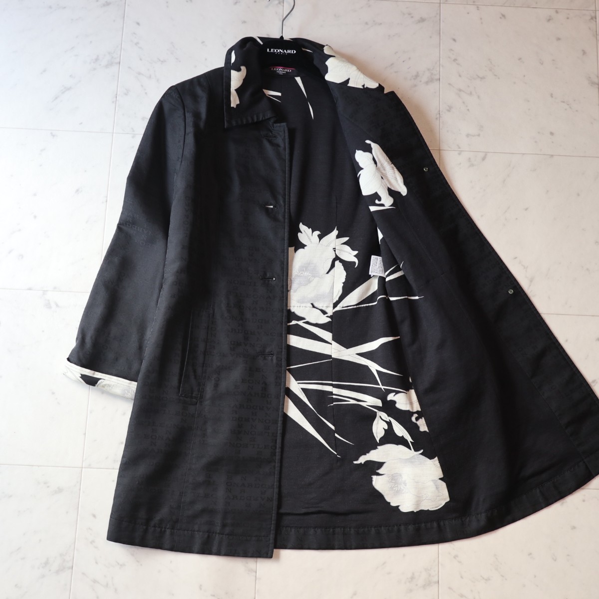 新品同様☆レオナール LEONARD ☆中綿入り☆モノトーンFlower シルク 