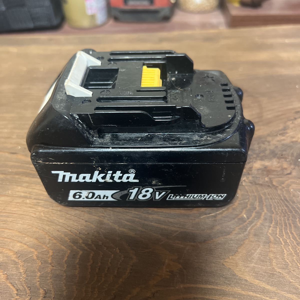 1円スタートマキタ18vBL1860Bリチウムイオンバッテリー 純正品 マキタ 