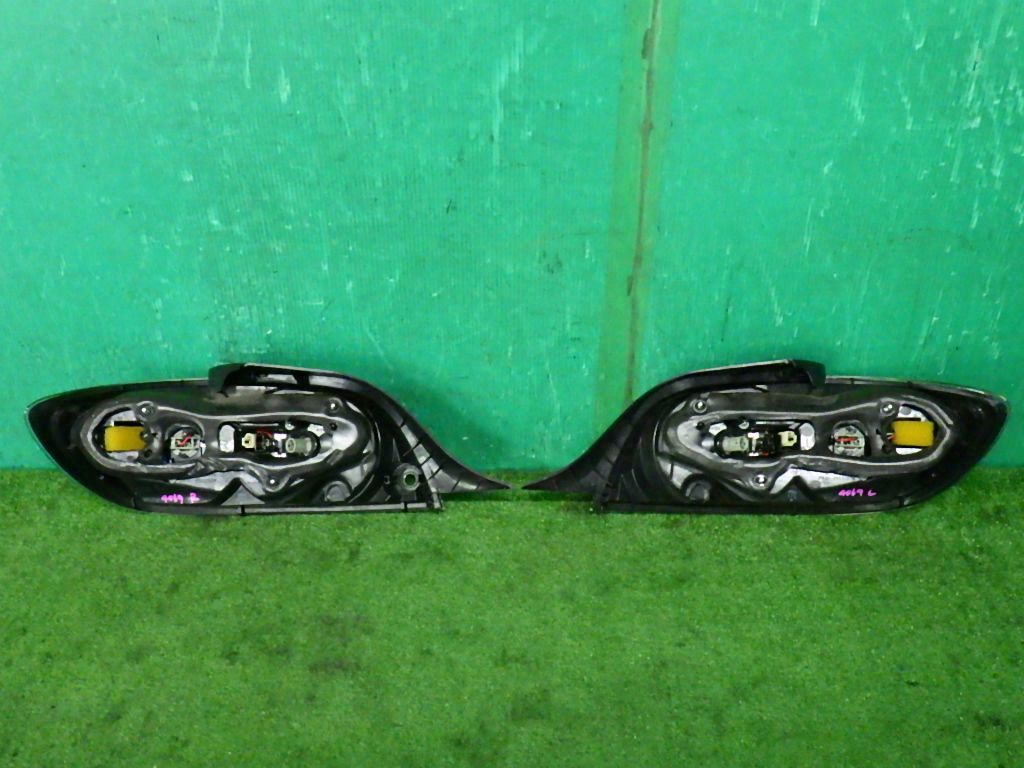 RX-8 SE3P LED テールランプ KOITO 220-41098 RX-8 SE3P LED