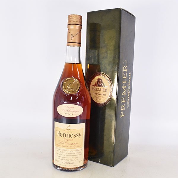 ★ヘネシー VSOP スリムボトル クリアボトル ＊箱付 ※ 700ml 40% コニャック HENNESSY K050309