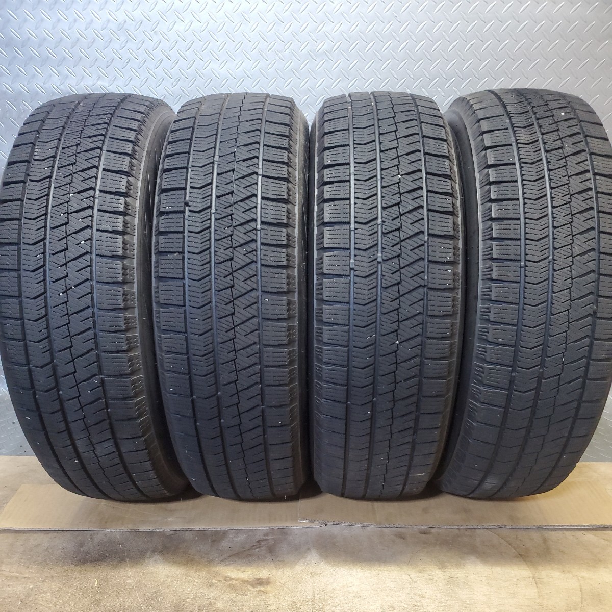 ブリヂストン ブリザック VRX2 195/60R17 BRIDGESTONE BLIZZAK VRX2
