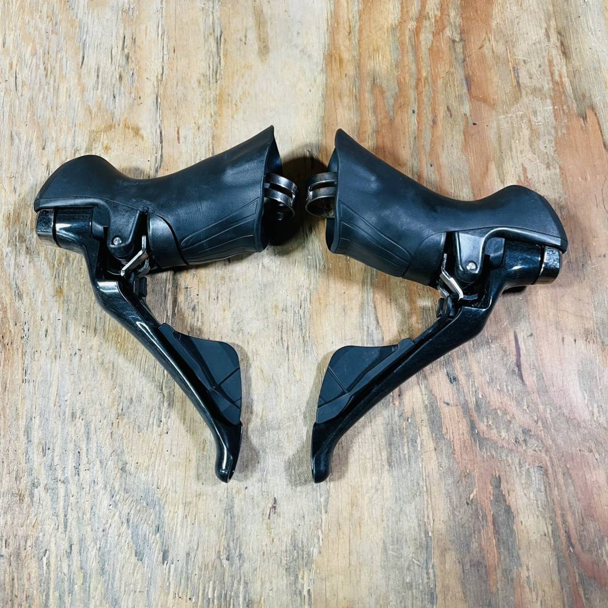 SHIMANO ULTEGRA ST-R8000 2×11速対応 STIレバー シフトレバー