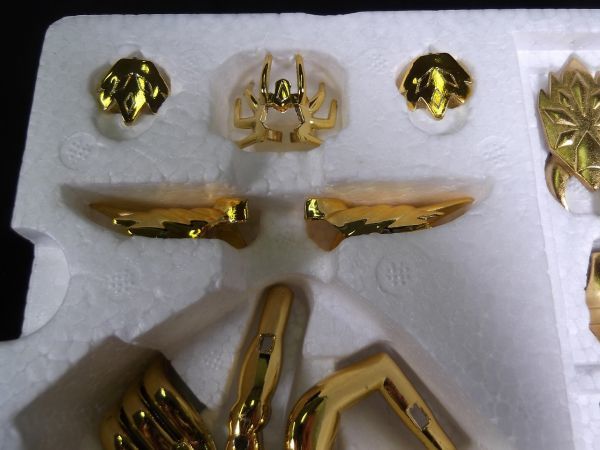 聖闘士聖衣大系 聖闘士星矢 黄金聖衣 蠍座のクロス 未使用 - 【当時物