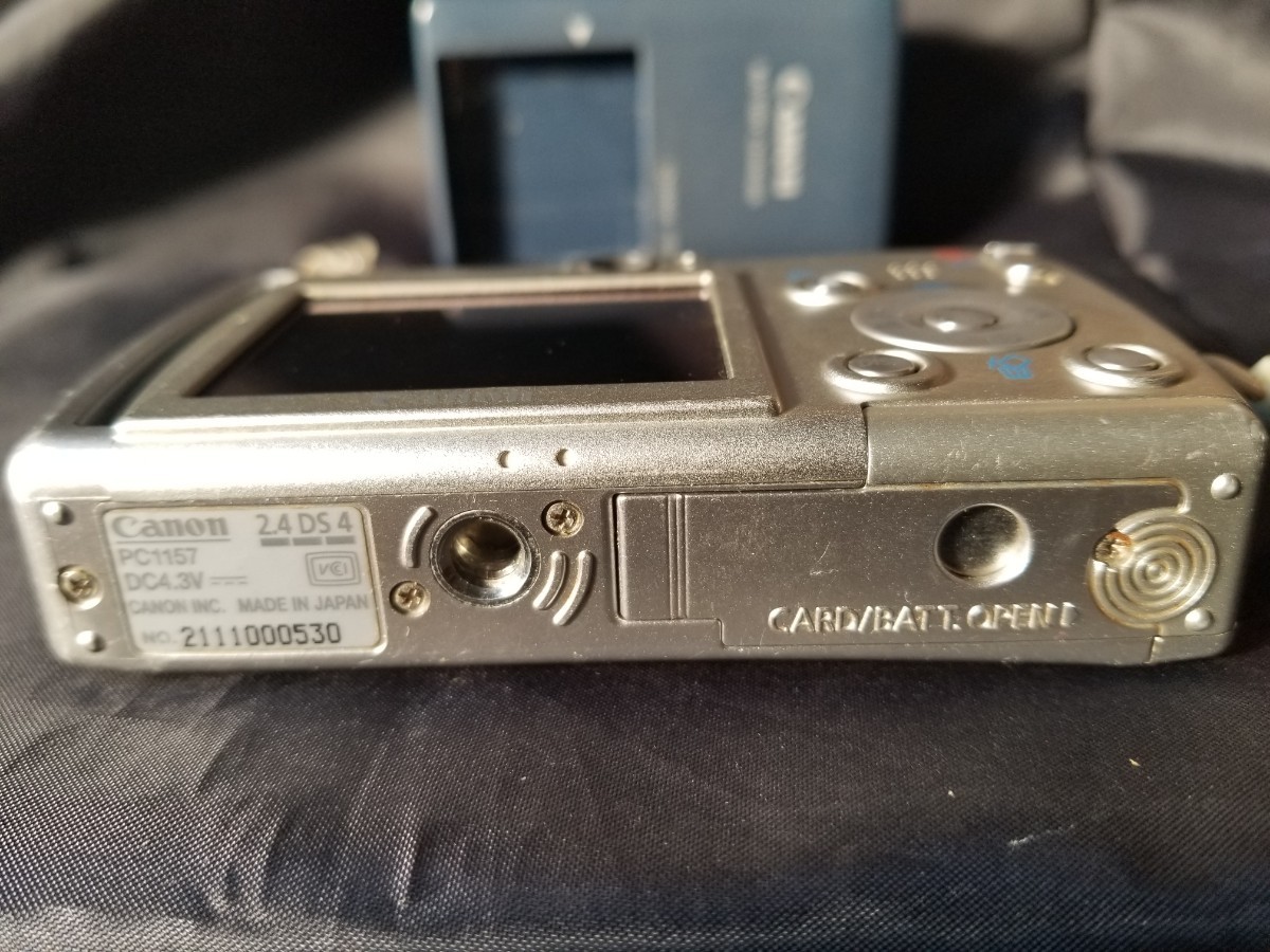 中古 Canon デジタルカメラ IXY PC1157 Wireless(500万画素）・充電器 