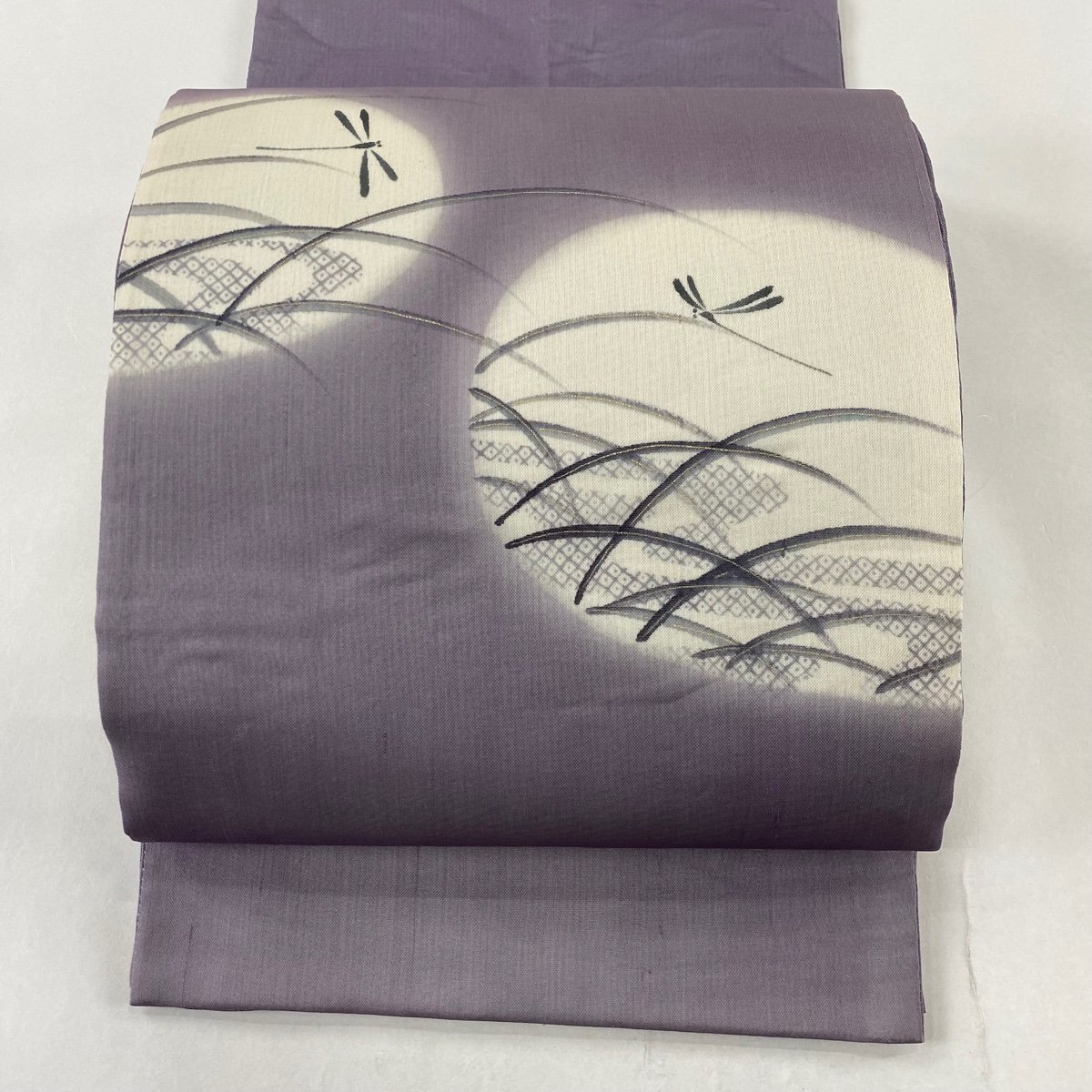 袋帯 美品 名品 草花 道長取り 銀糸 灰紫 お太鼓柄 正絹 【中古