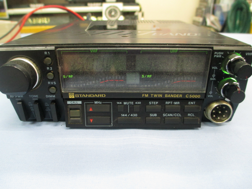 STANDARD VX-7 50⁄144⁄430MHz トリプルバンド ☆STNDARD YAESU vr