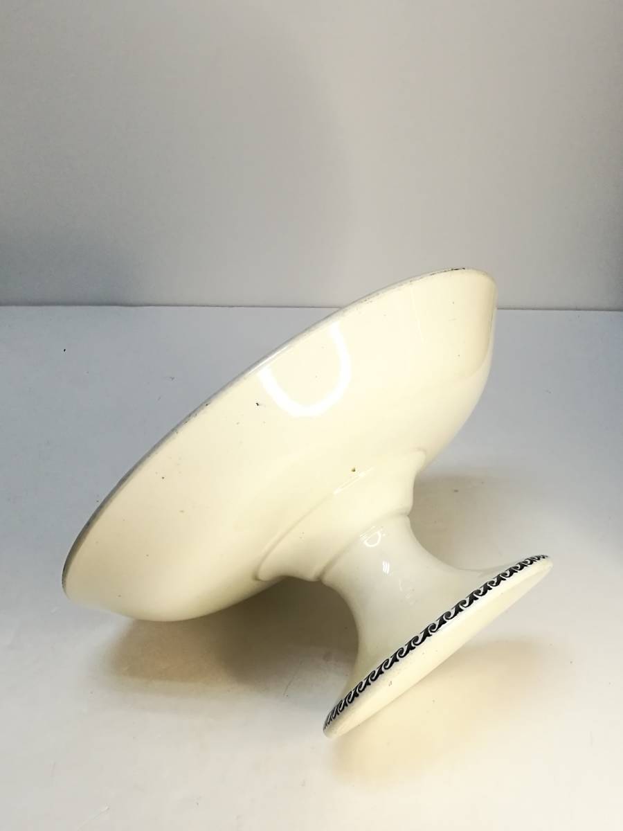 フランス　クレイユモントロー　PAPILLONS　コンポティエ コンポティエ クレイユモントロー フランス - メルカリ 2枚あり！低めが可愛いクレイユモントローコンポティエ