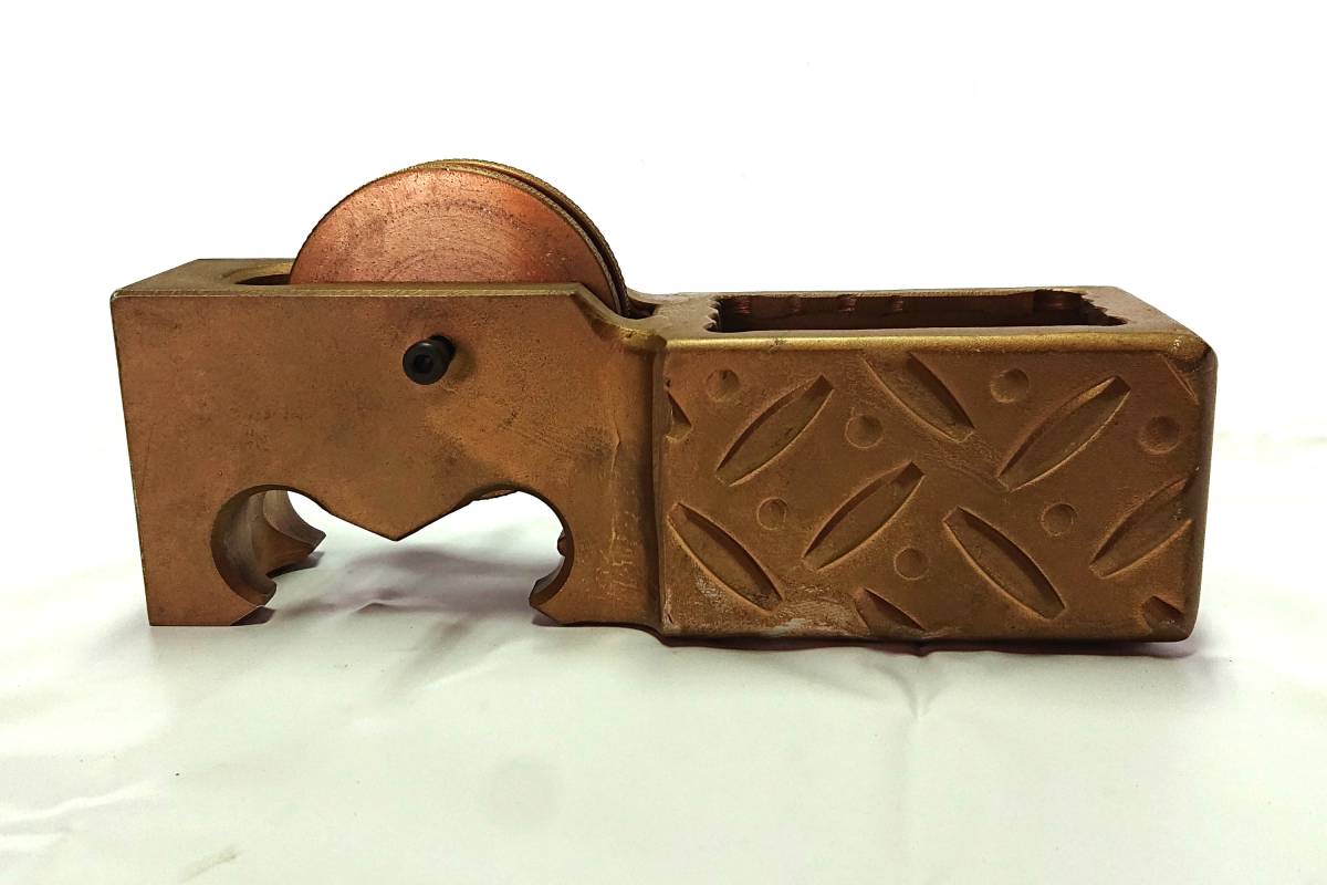 アルミ製墨つぼ　未使用　傷あり