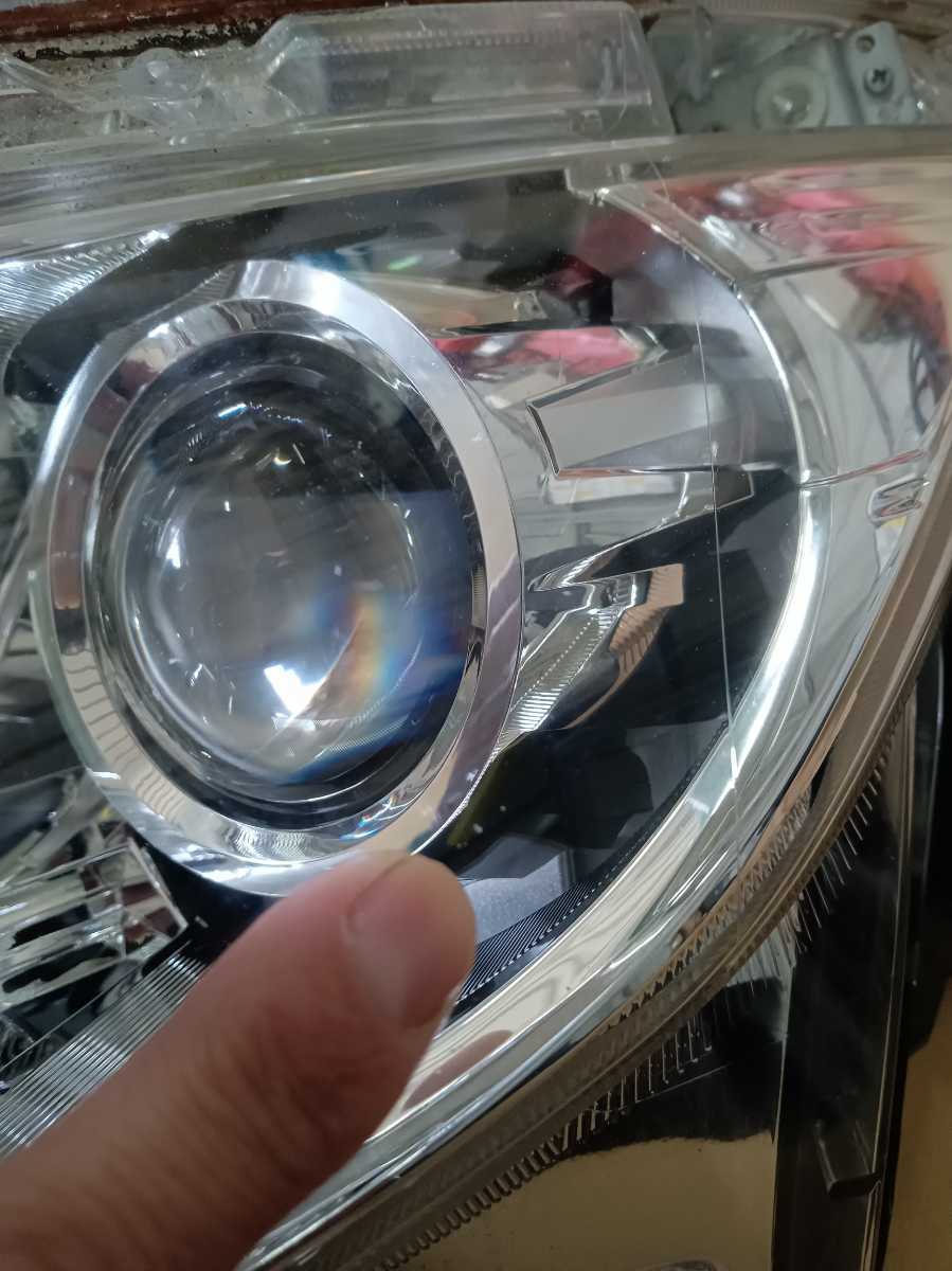 E52エルグランド純正LEDヘットライト左側