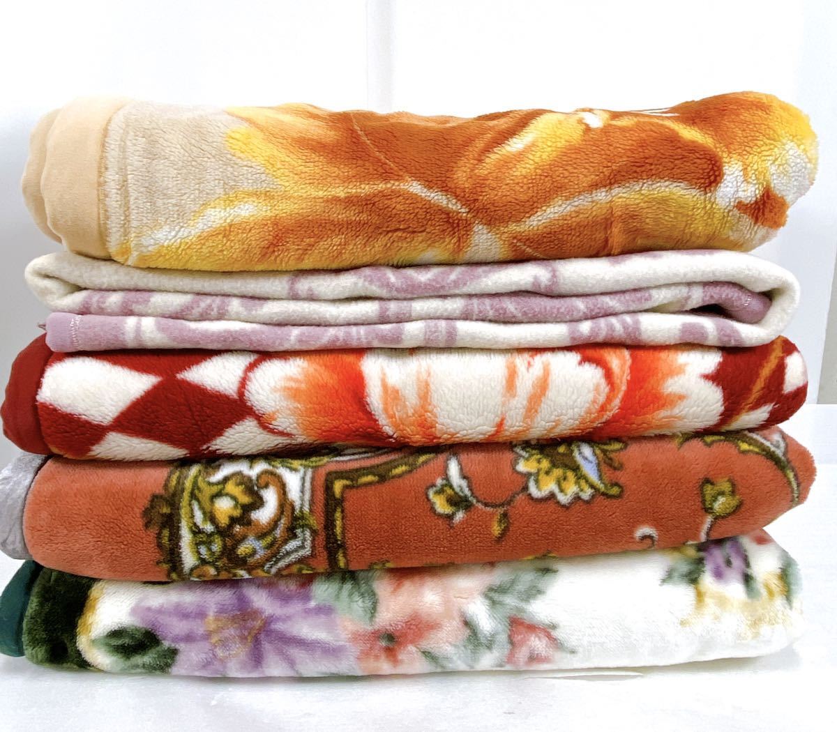 養生 毛布 中古毛布 5枚まとめ 引越し用 梱包 保護材 緩衝材 業務用 あて布 大工DIY 日用品 敷物