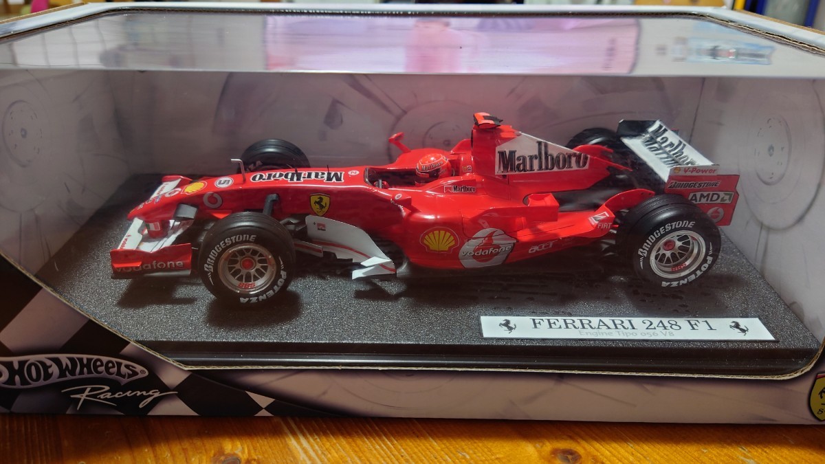 1/18 2006年型フェラーリF1タバコ使用 シューマッハ車 フェラーリ 1