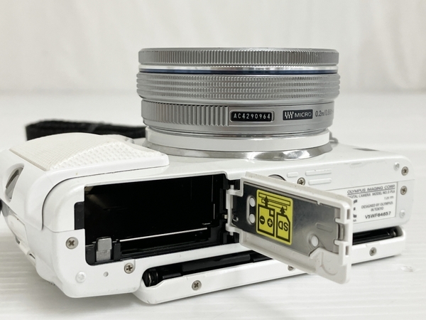 OLYMPUS E-PL6 ミラーレス一眼 M.ZUIKO DIGITAL 14-42mm F3.5-5.6 M.ZUIKO DIGITAL 40-150mm F4.0-5.6 ダブルズームキット 中古 O8244123