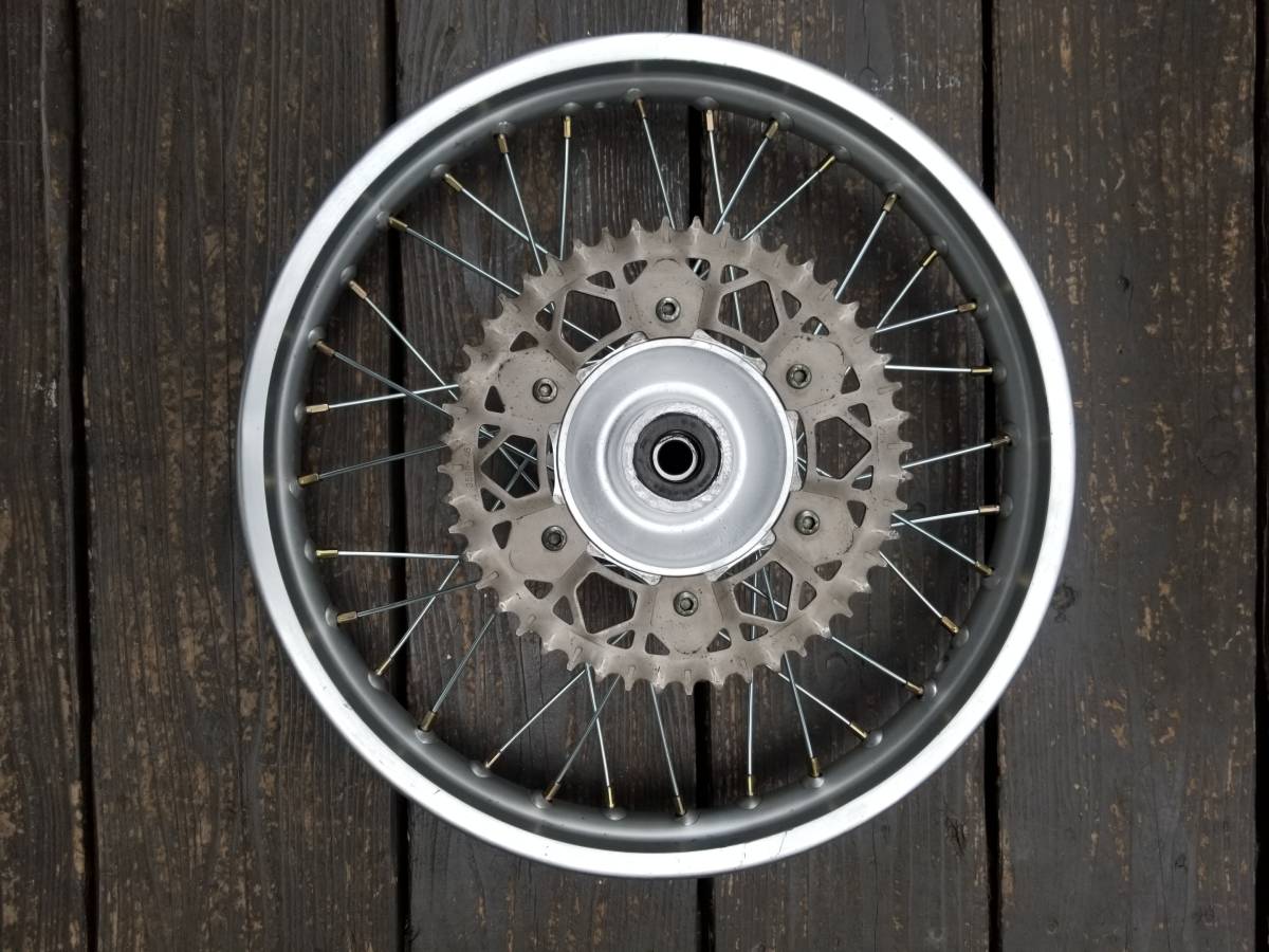 XR250 MD30 XR230 XR250R ME06 リアホイール サンスタースプロケ48T 美  