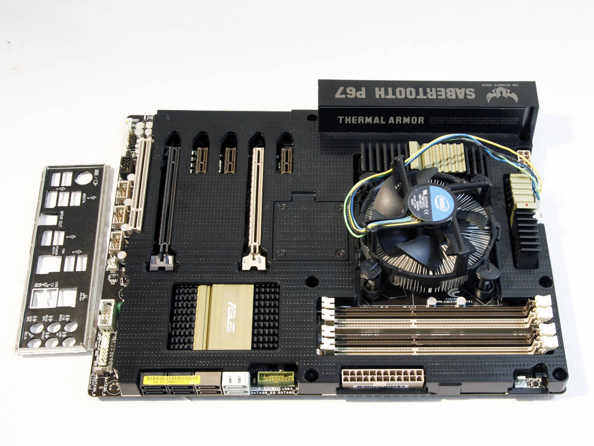 ASUS SABERTOOTH P67 i7-2600K CPU・CPUフアン付マザーボード　動作確認済