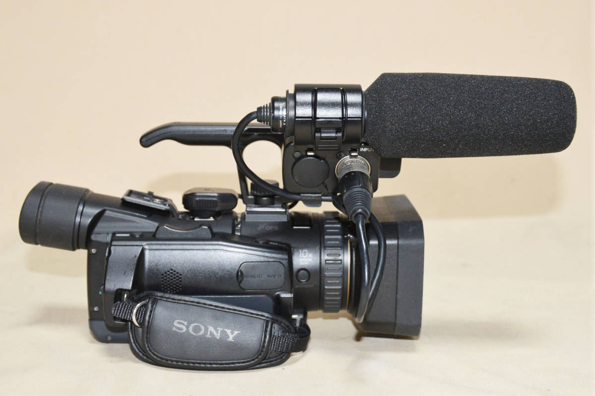 SONY業務用小型・軽量ハイビションビデオカメラ HXR-NX70J と付属品一式