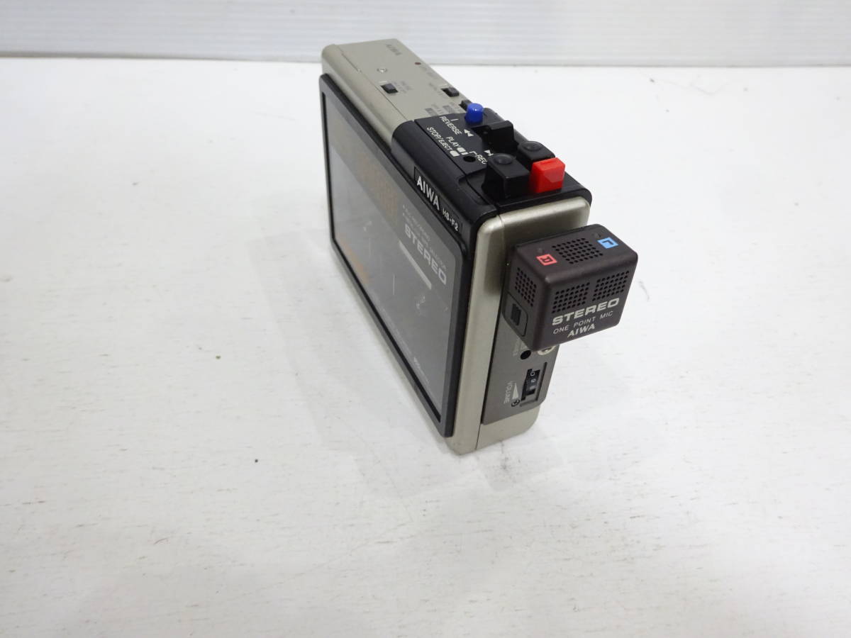 AIWA アイワ カセットプレーヤー ボーイ HS-F2 通電ジャンク M2997