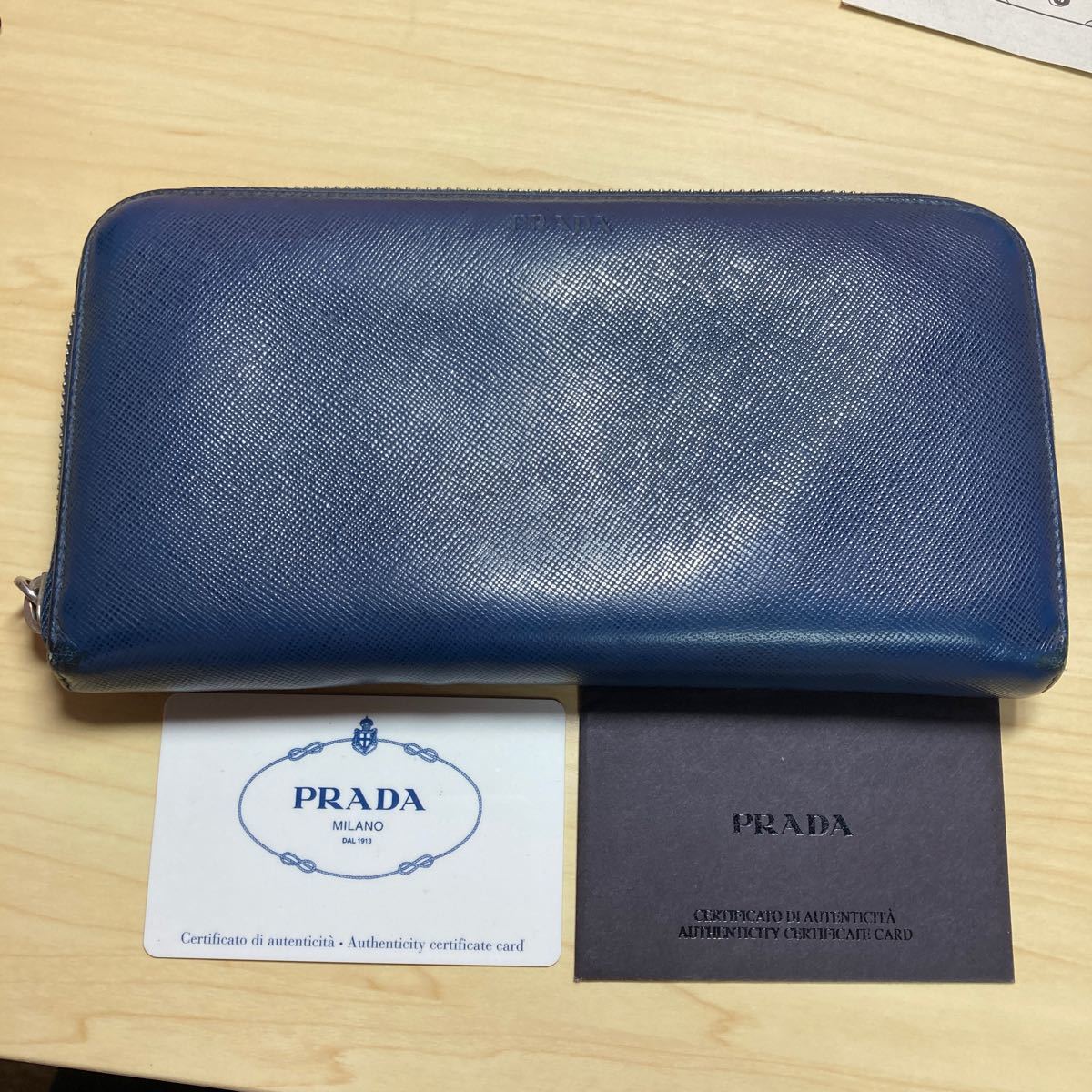 PRADA プラダ 長財布 サフィアーノ レザー ハワイ アラモアナ 正規品 