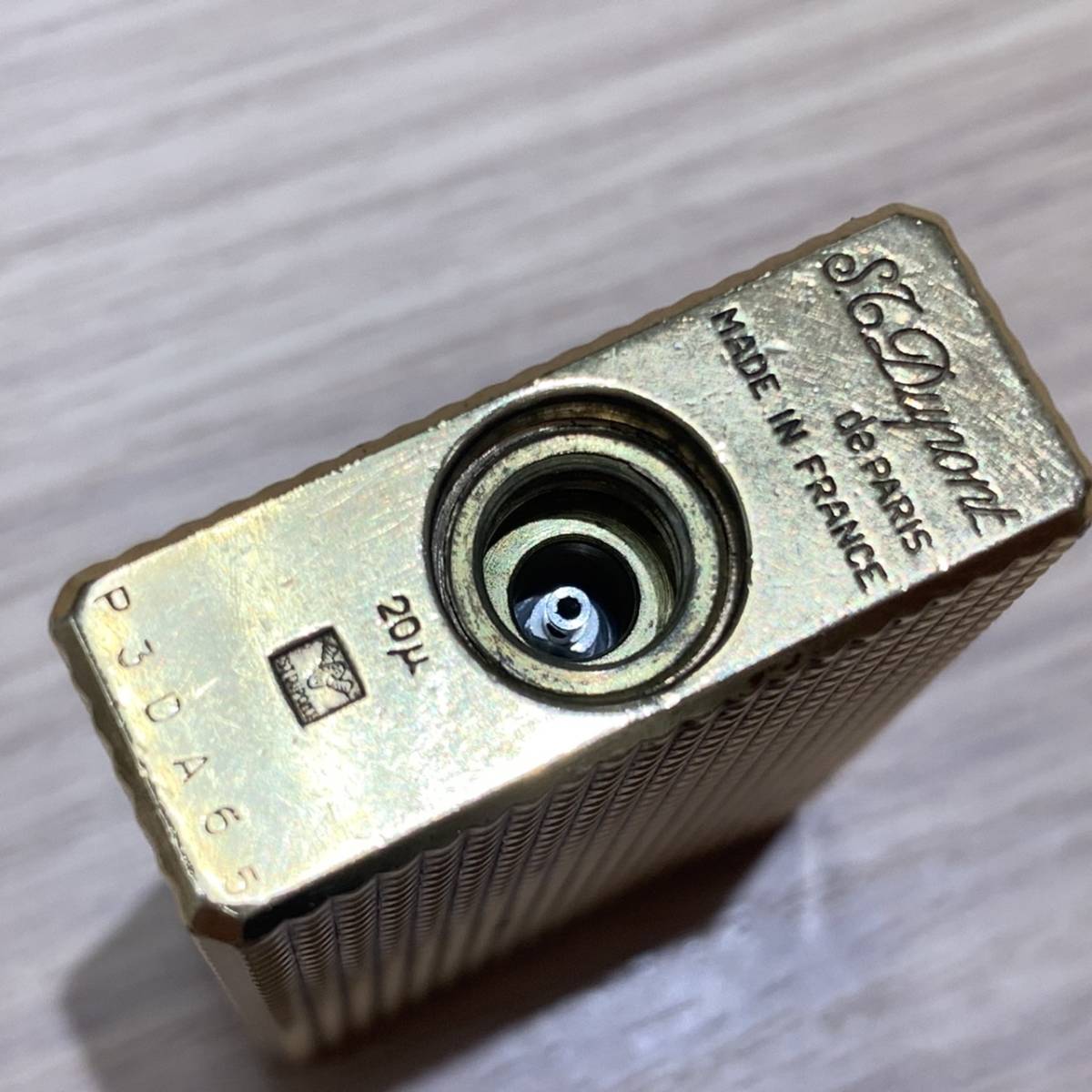 【N-16475】1円スタート S.T.Dupont ダイヤモンドヘッドカット ゴールドカラー ローラーガスライター ライン２ デュポン 動作未確認 中古品 ライター デュポン ガスライター