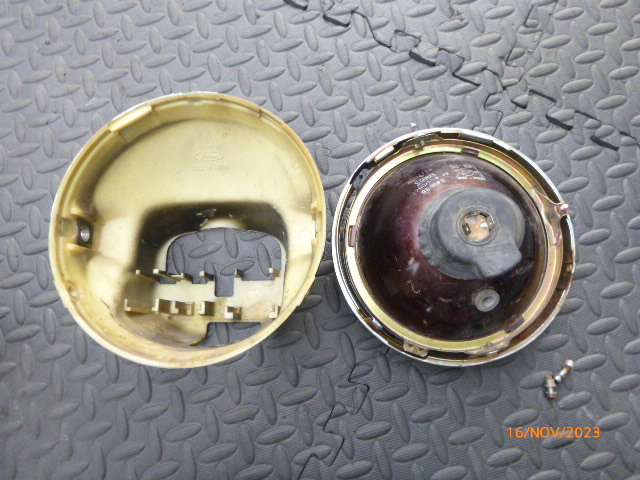 CBX400F/CBX550F 純正 ヘッドライト 貴重 当時物 純正部品 ホンダ 旧車 NC07 PC04 CBX400F CBX550F 純正 CBX400f CBX550f ヘッドランプ