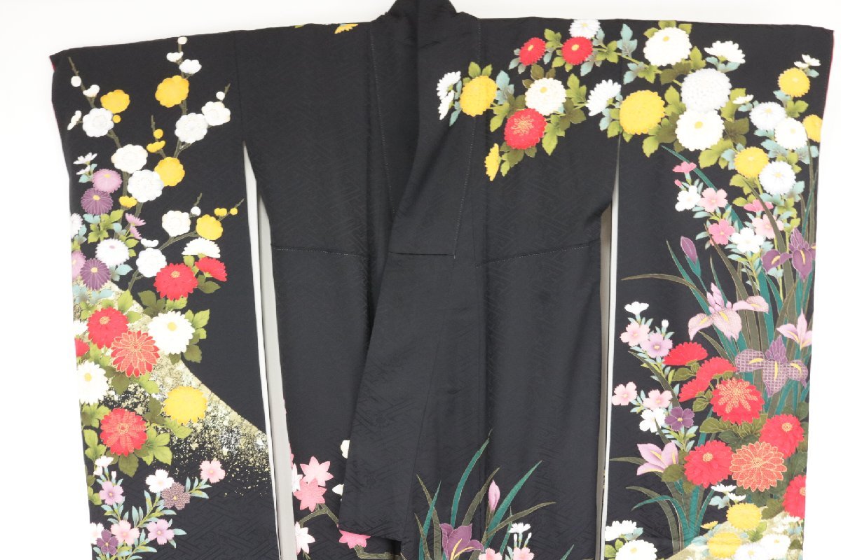 良品 豪華 振袖 花紗綾形地紋に 汕頭刺繍 金彩 金糸の 豪華な花々 成人