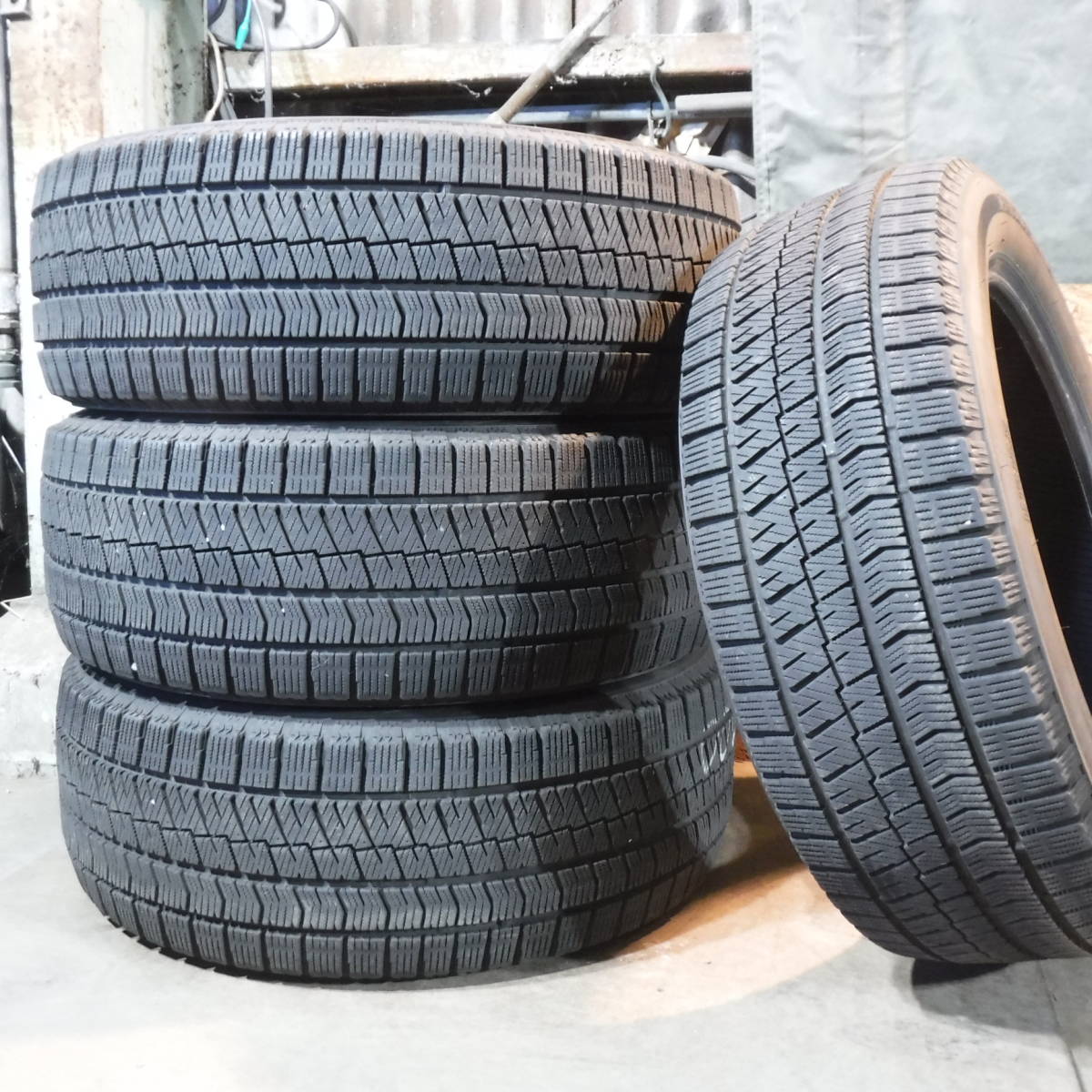 215⁄55R17 VRX2 BLIZZAK 94Q ブリザック ブリヂストン BRIDGESTONE 