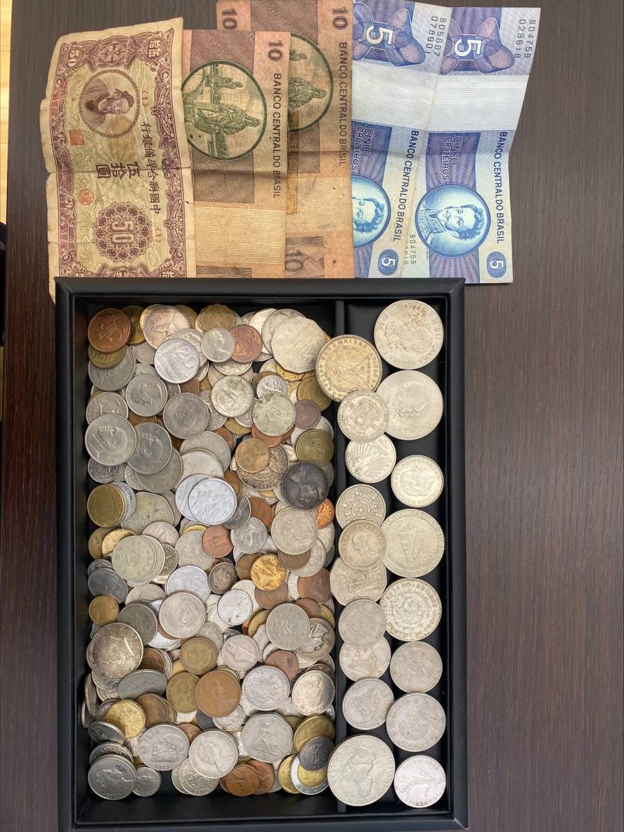 古銭　外国　海外　まとめ　約4.5kg 古銭 外国 海外 まとめ 約4.5kg 古銭 外国コイン 海外 まとめ 約4.5kg