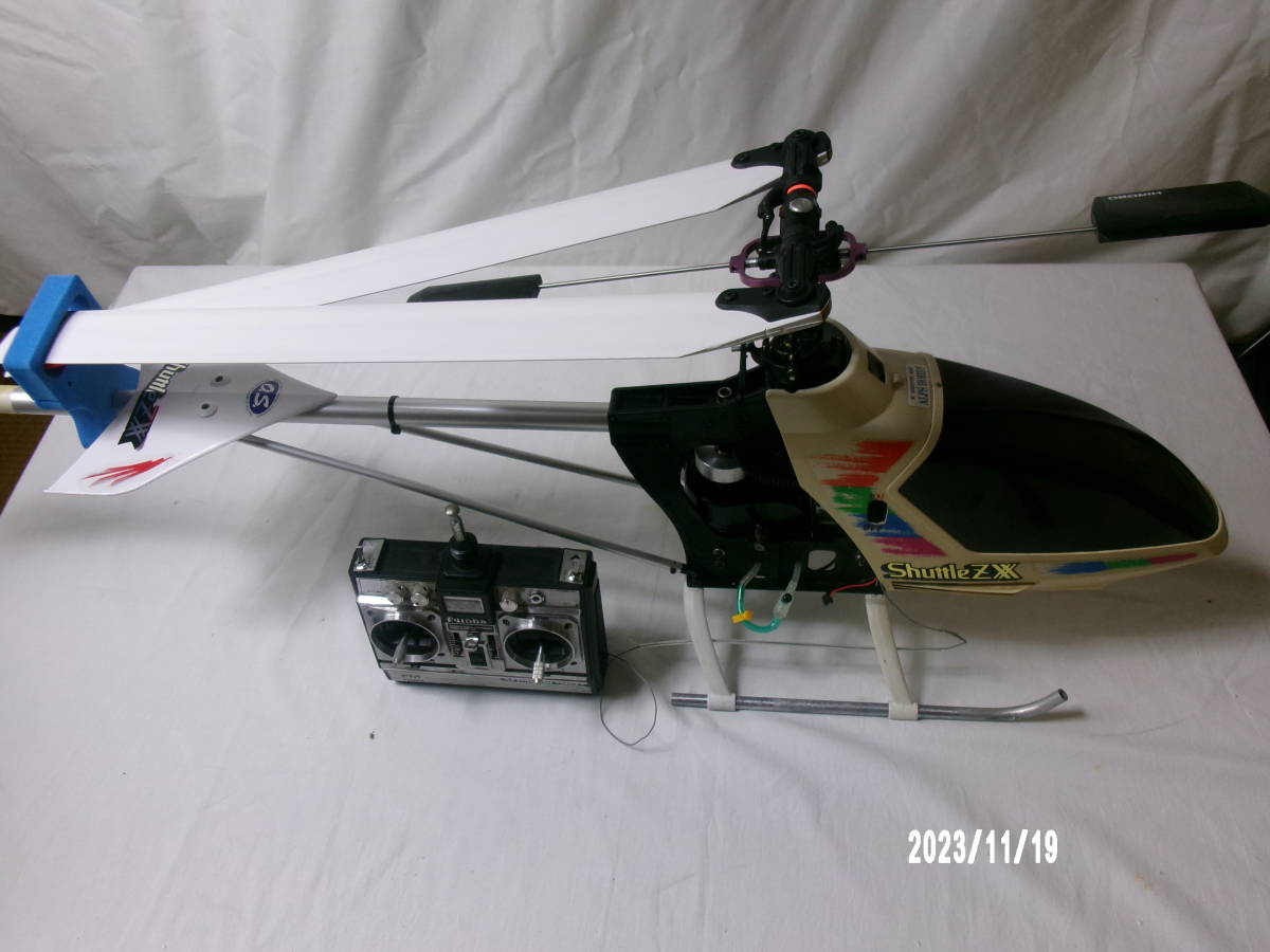 ヒロボーシャトル ヒロボー シャトルZX 32 エンジンヘリコプター 本体