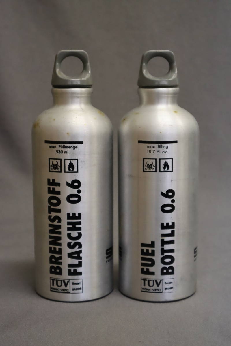 ●SIGG FUEL BOTTLE 530ml BRENNSTOFF FLASCHE 0.6 アルミボトル 燃料ボトル タンク 携行缶 キャンプ バイク 草刈り機