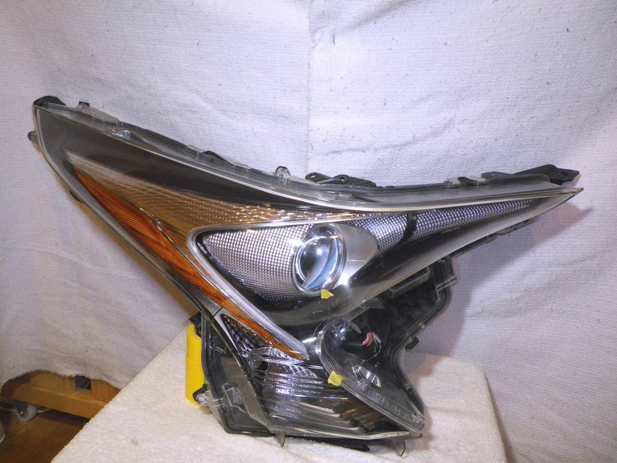 R71 打刻C1 プリウス ZVW50 ZVW51 LED 前期 右ヘッドライト 右ライト 47-75 81145-47691