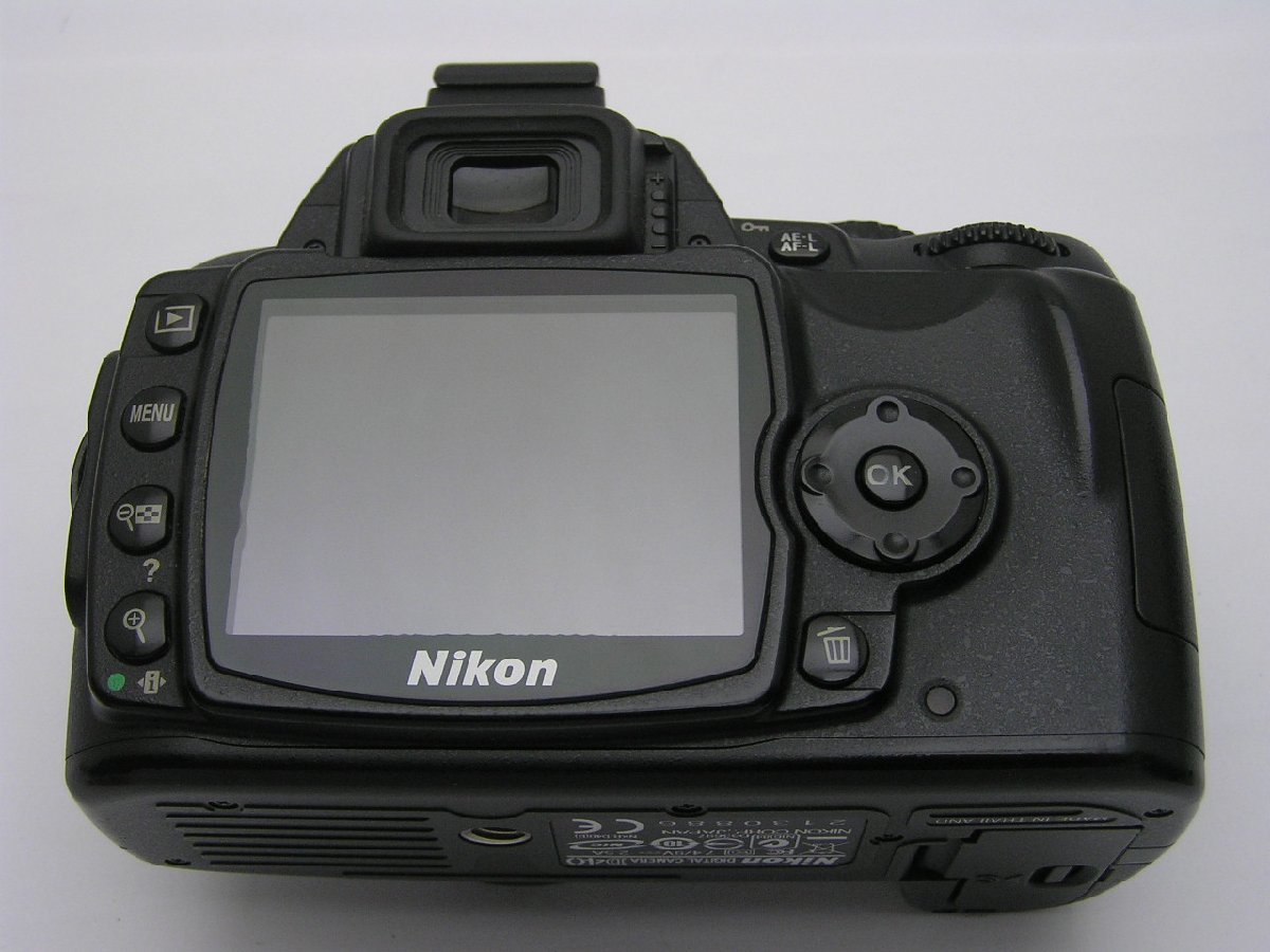 Nikon D40 SLR Camera with Digital Kit | com : 0 デジタル一眼レフ