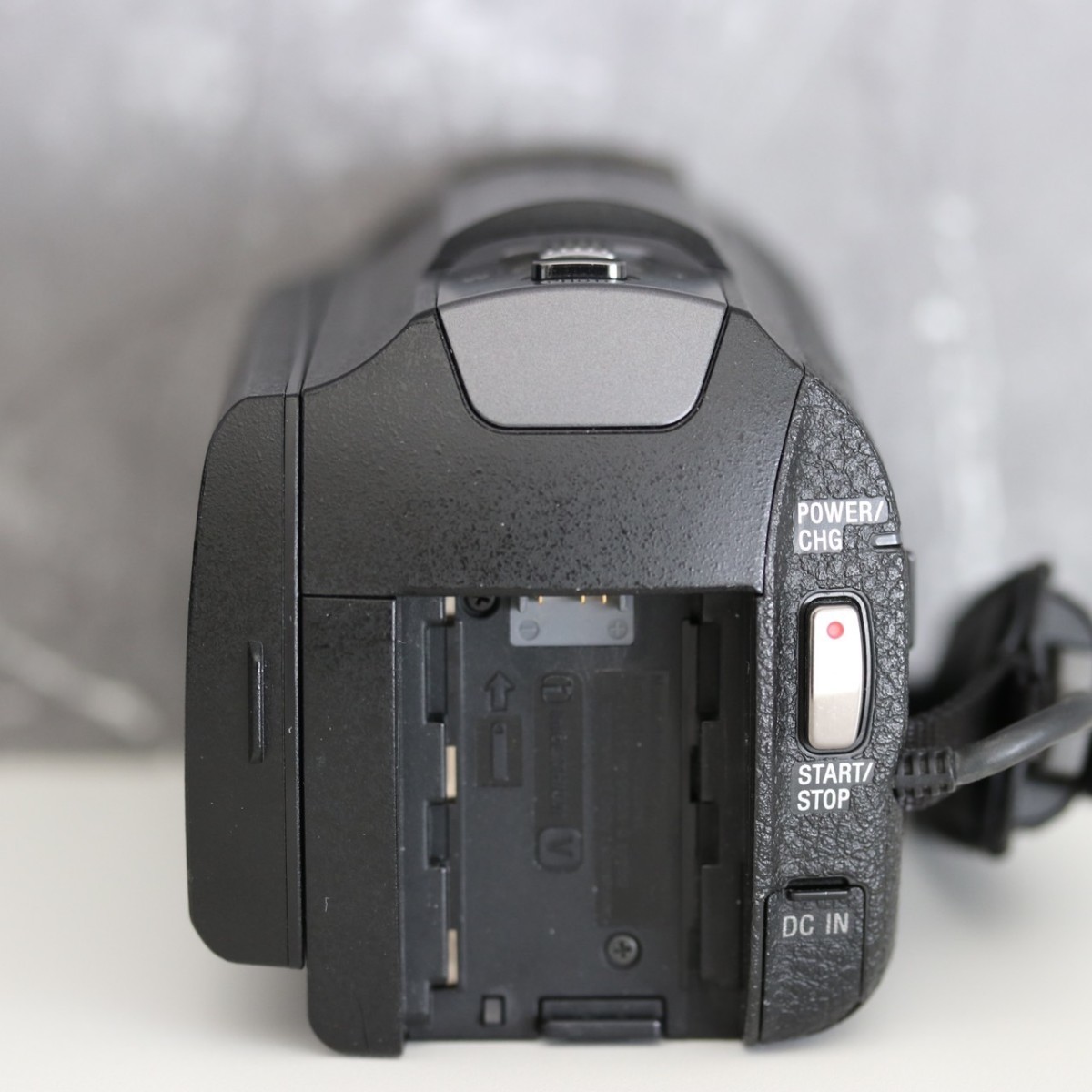 FDR-AX30 SONY ソニー | Handycam 4K デジタルビデオカメラ ブラック カメラ HANDYCAM ビデオカメラ 4Kハンディカム ハンディカム (ソニー) カメラ、光学機器 ◇88