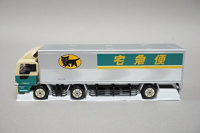 クロネコヤマト 大型トラック 10t車 ミニカー ヤマト運輸 箱付き 未