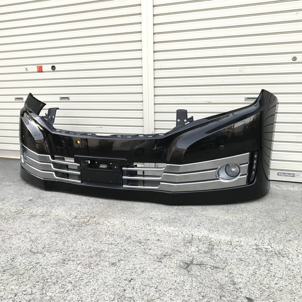 E52 エルグランド オーテック ライダー 純正 メッキ グリル カメラ付き