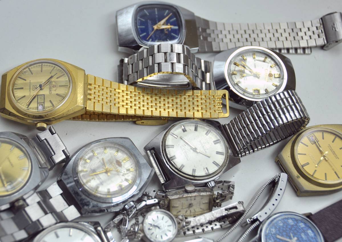 スウォッチ 時計　まとめ売り　未稼働　21本 機械式時計 ジャンク品30個