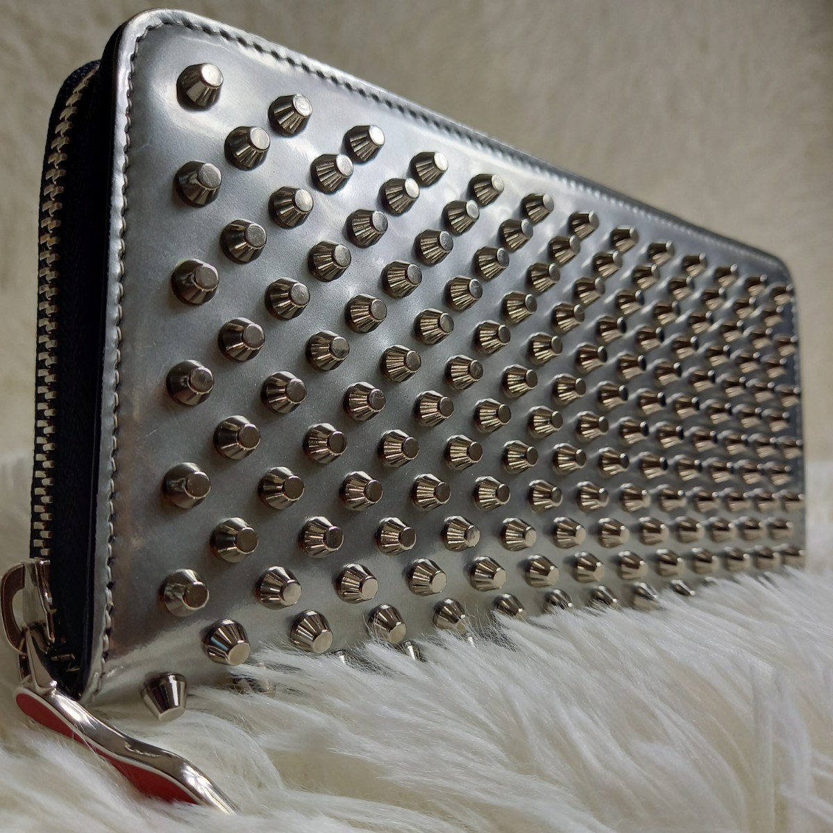 1円～ 未使用級 希少モデル クリスチャン ブタン Christian Louboutin 長財布 ラウンドファスナー スパイク シルバー 銀 メンズ パネトーネ