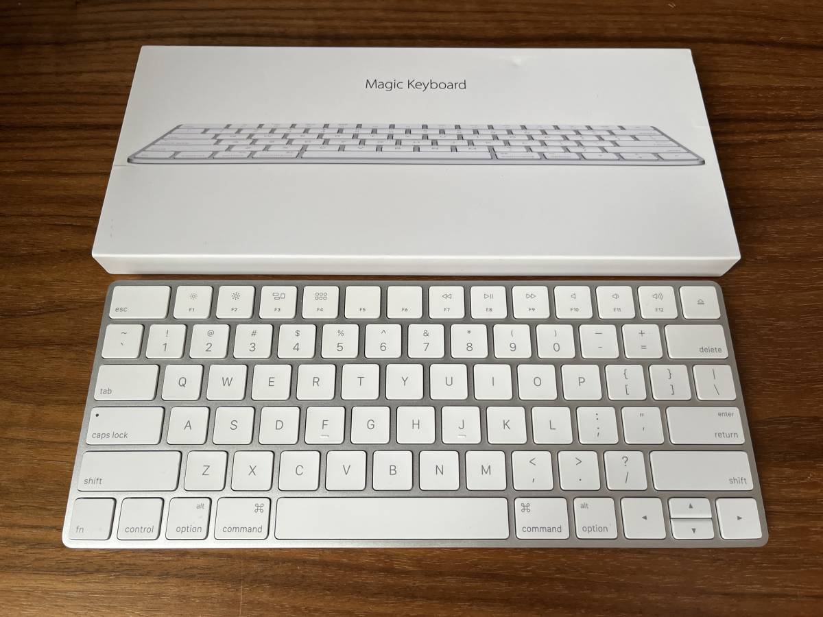 美品、ほぼ新品】Appleシリコン搭載Macモデル用Touch ID搭載Magic