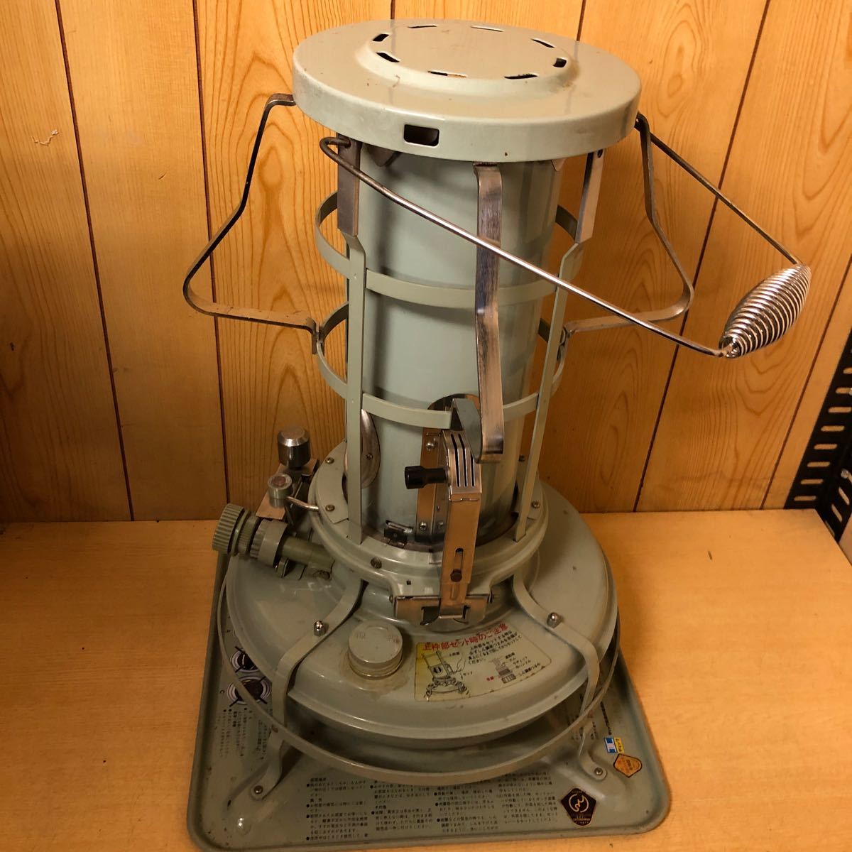 アラジンの石油ストーブ Aladdin／アラジンJ380001B 石油ストーブ 現状