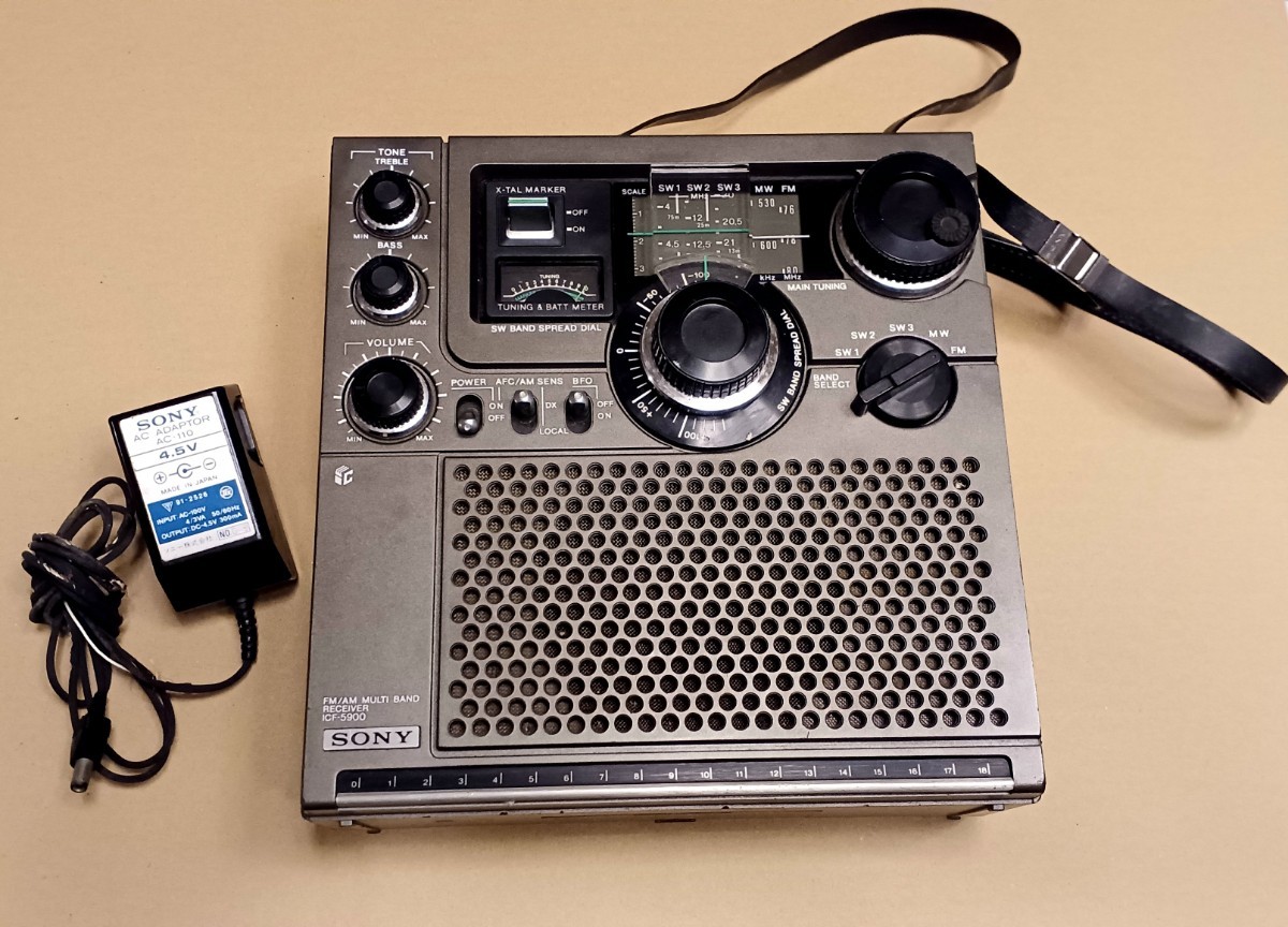 K*O様 SONY ICF-5900 マルチバンドレシーバーラジオ 昭和レトロ K*O