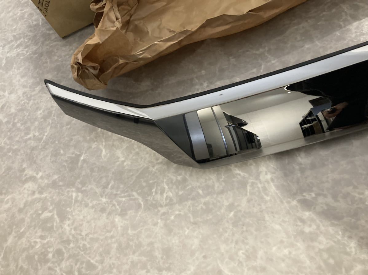 ヴェルファイア AGH30 前期 純正 ボンネット モール クロームメッキ